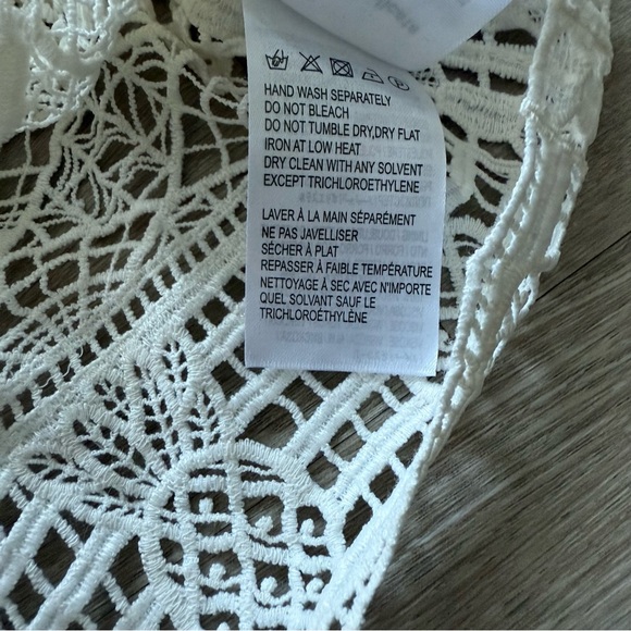 FARM Rio Lace Top - Size S - Picture 8 of 10